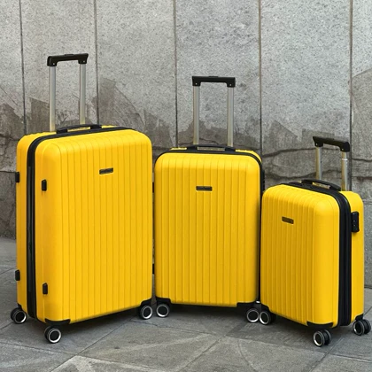 ست چمدان فوروارد مدل FORWARD - FCLT818PLUS پلاس سری چهار عددی ( کیف آرایشی هدیه )