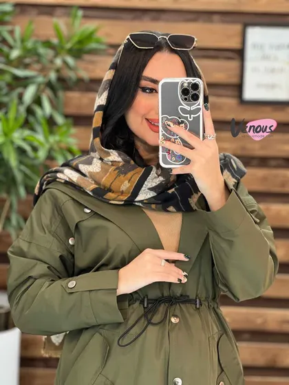 بارانی کمرگت کلاه زیپی