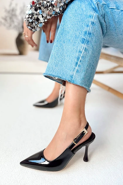 کفش پاشنه‌بلند کلاسیک زنانه polka-store polka-store