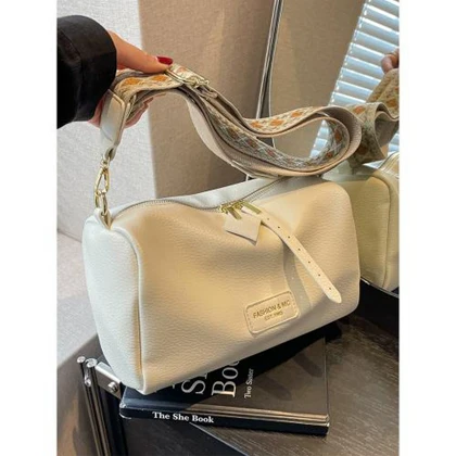 کیف دوشی زنانه وارداتی برند Fashion&mc کد HDB-9553