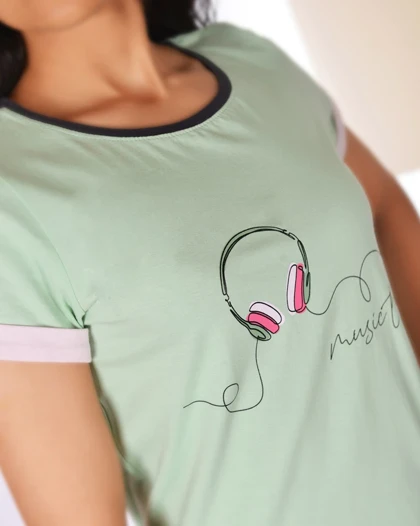 تیشرت و شلوارک ملودی زنانه