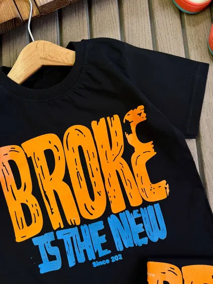 تیشرت مشکی Broke