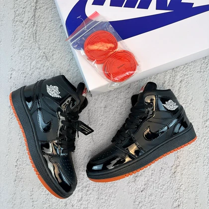 نایک ایر جردن 1 ساق‌دار مشکی زیره قرمز (Nike Air Jordan 1 Red Black) کد 2341