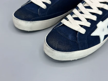 کتانی گلدن گوس ال تی دی جیر سرمه ای سفید نقره ای/Golden Goose limited edition