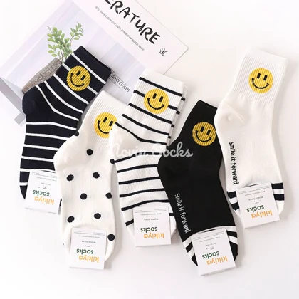 جوراب ساق‌دار طرح ایموجی