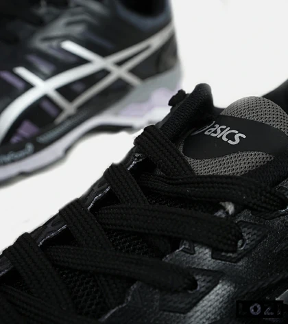 کفش کتانی مردانه مشکی بنفش ASICS GT 2000