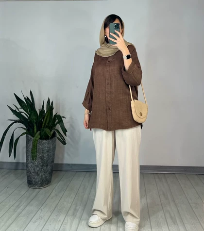 مانتو جلو دکمه لیا