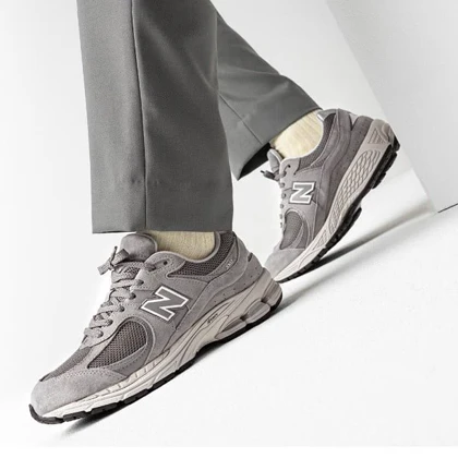 کفش روزمره مردانه نیوبالانس مدل 2002RC