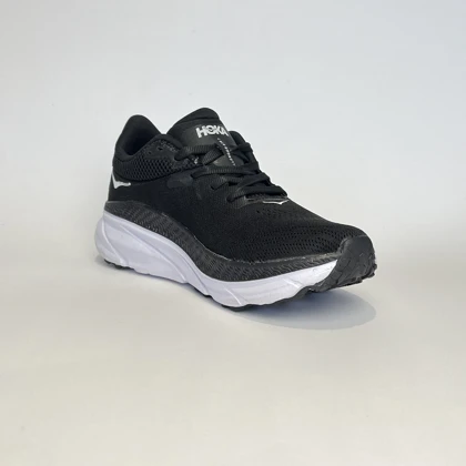 کفش ورزشی هوکا چلنجر 7 مشکی زیر سفید