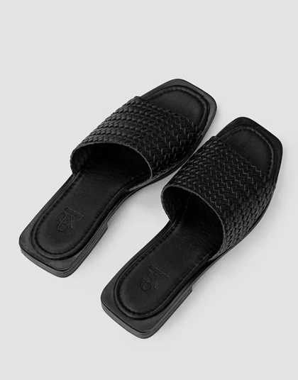 چرم روی طرح حصیر بافت