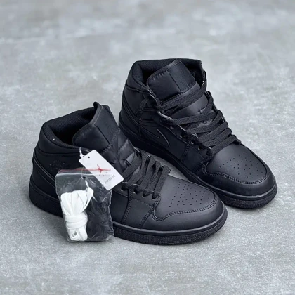 کفش نایک ایر جردن وان ساق‌دار تمام مشکی Nike Air Jordan 1 High Triple Black