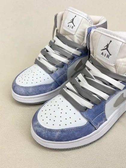 کتانی ونس ساق‌دار زنانه نایک ایر جردن وان هایپر جین 1 NIKE AIR JORDAN hayper jeen کد 912 دختر طهرونی