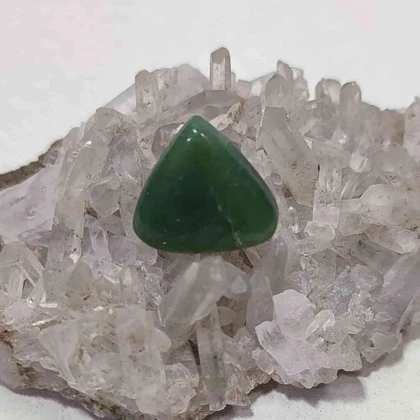 سنگ یشم معدنی کد 10