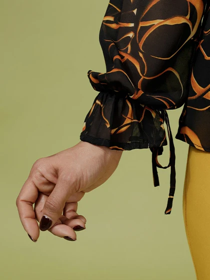 بلوز زنانه آستین بلند حریر یقه ایستاده آستردار 40115