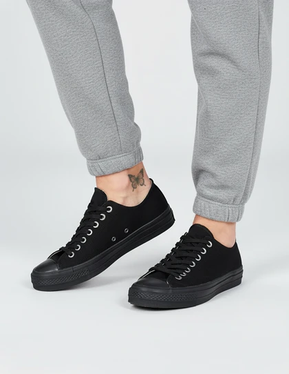 کفش روزانه مردانه کانورس Chuck Taylor All Star M