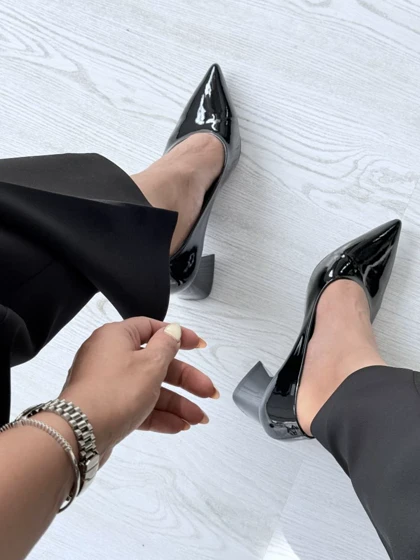 کفش زنانه Lodeshka مشکی Outlet collection