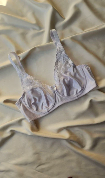 سوتین تک دانتل و پرلون فنردار برند SHANDERMAN کد: 2280