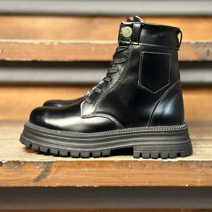 بوت زنانه جیب‌دار زارا