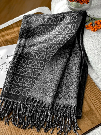 شال موهر Loewe 20655
