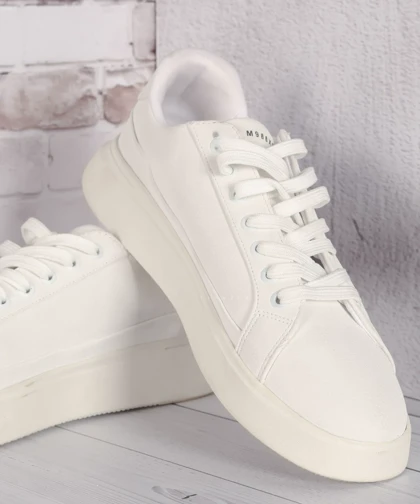 ونس سفید اسپرت 1833