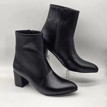 نیم بوت کلاسیک نوک تیز