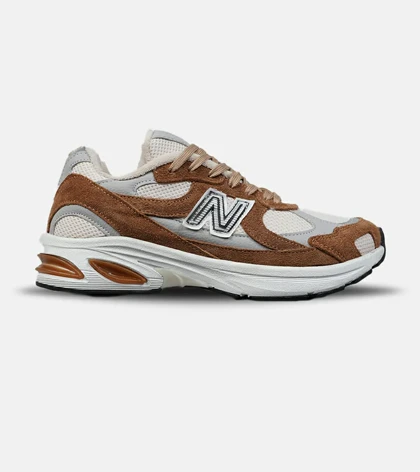 کفش کتانی مردانه و زنانه کرم قهوه ای NEW BALANCE 2010 مدل 8678