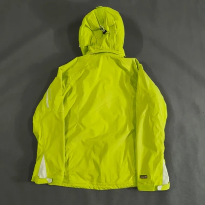 SIZE M-L کاپشن اسکی گورتکس حرفه ای اورجینال PEAK PERFORMANCE سوئد