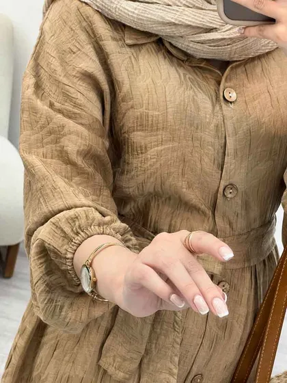 پیراهن بلند چین‌دار
