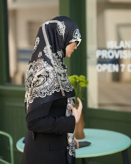 روسری ابریشم ژاکارد قواره 140 30198