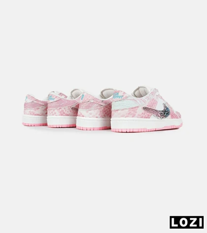 کفش کتانی زنانه صورتی سفید نایک NIKE dunk low steam puppet