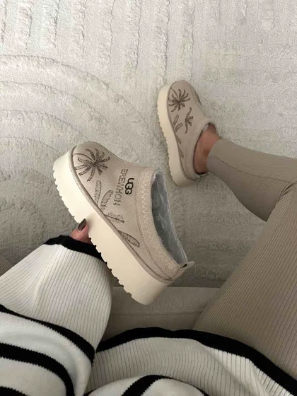 نیمبوت UGG طرح نخل