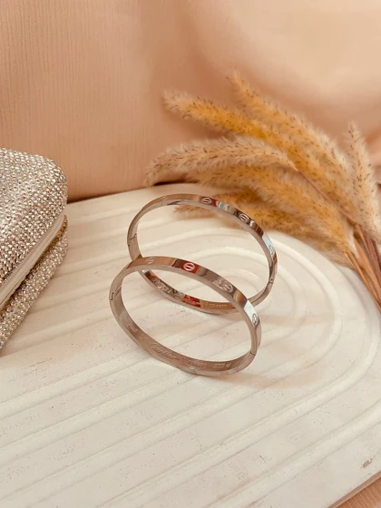 دستبند کارتیه عمری پهن