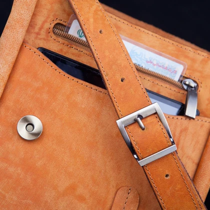 کیف دوشی چرم یلسان مدل ماهان کد 010-SH