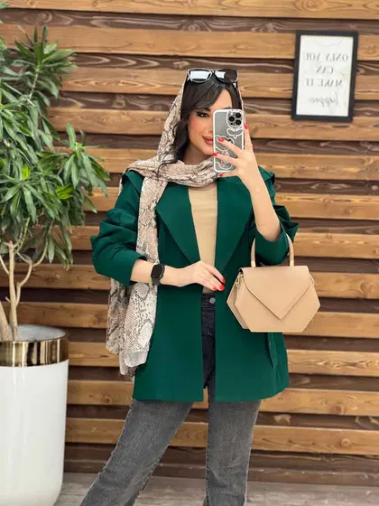 مانتو سرشانه ژیله دار پشت پاگن