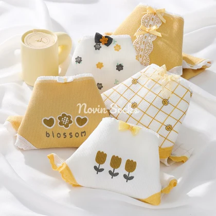 شورت طرح شکوفه گل (سایز 38 الی 42)