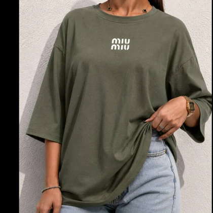 تیشرت طرح miu miu