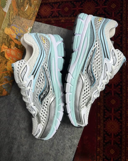 کتانی مردانه ساکونی