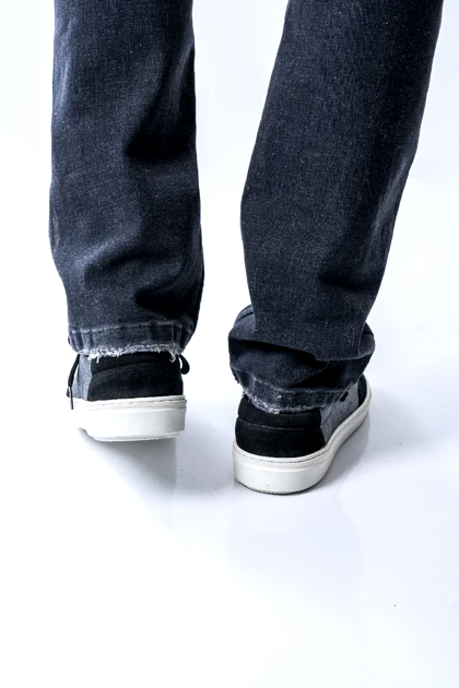 اسنیکرزاشبالت و چرم طبیعی بندی مردانه