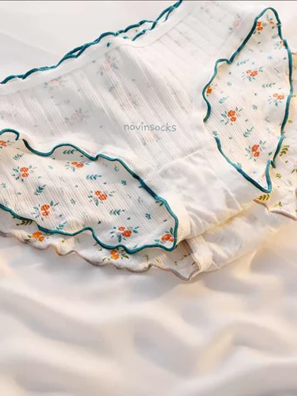 شورت گل‌گلی 1003(مناسب 34تا38)