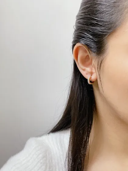 گوشواره حلقه‌ای نگین‌دار