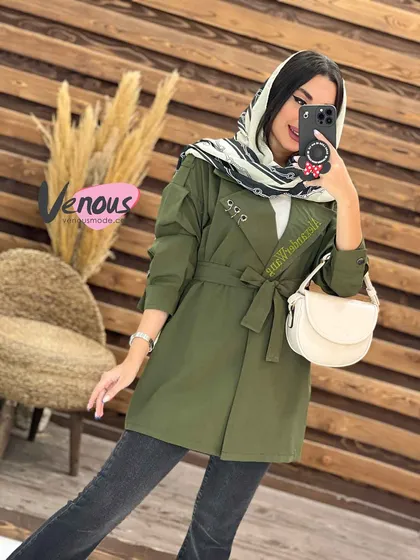 مانتو داکرون یقه پیرسینگ