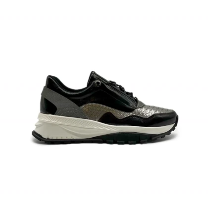 کفش راحتی زنانه استرادیواریوس مدلStradivarius-Sneakers-SKS55