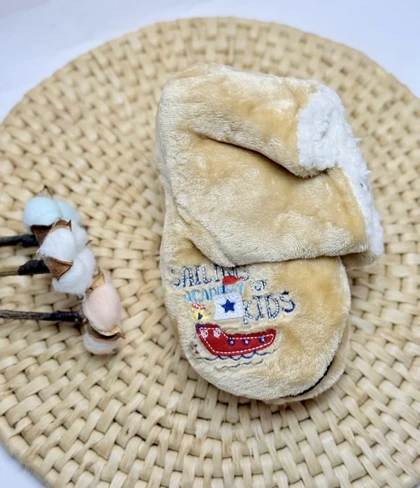 پاپوش بچگانه داخل خز