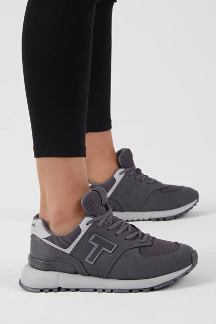 کتانی تونی بلک tonny-black