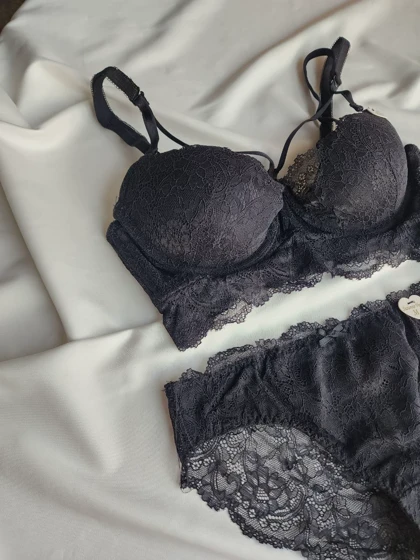 ست شورت و سوتین دانتل هارنس دار فنردار اروپایی کد: 6005