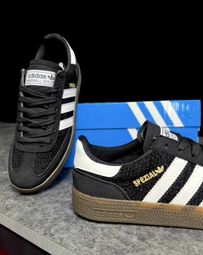 ونس آدیداس مدل اسپیزال