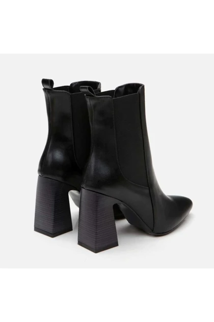 بوت و نیم بوت زنانه yaya-by-hotic yaya-by-hotic