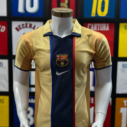 لباس دوم بارسلونا 2001-2002(کیفیت مشابه اورجینال)