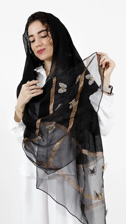 شال مشکی پروانه ای