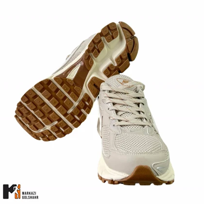 کفش ورزشی مردانه نایک مدل Vomero کرم